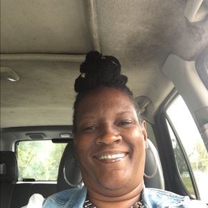 Meet your Posher, Farris